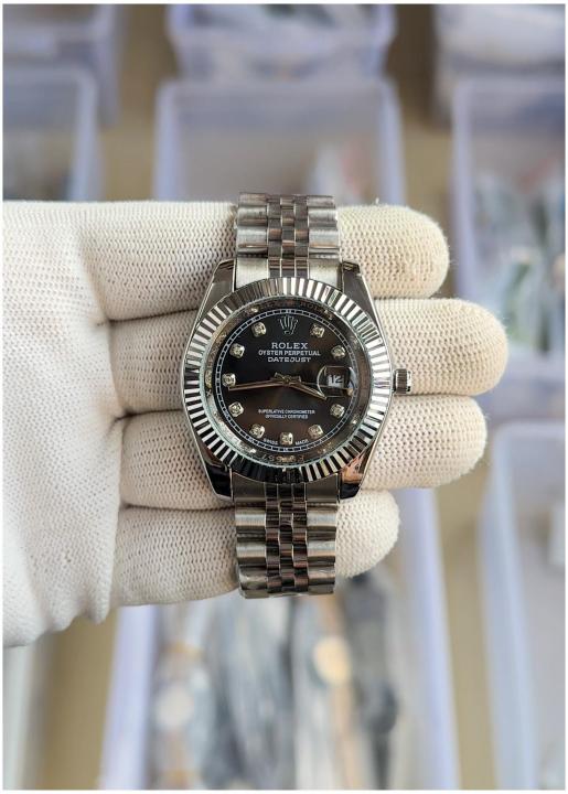 Role_x date just black