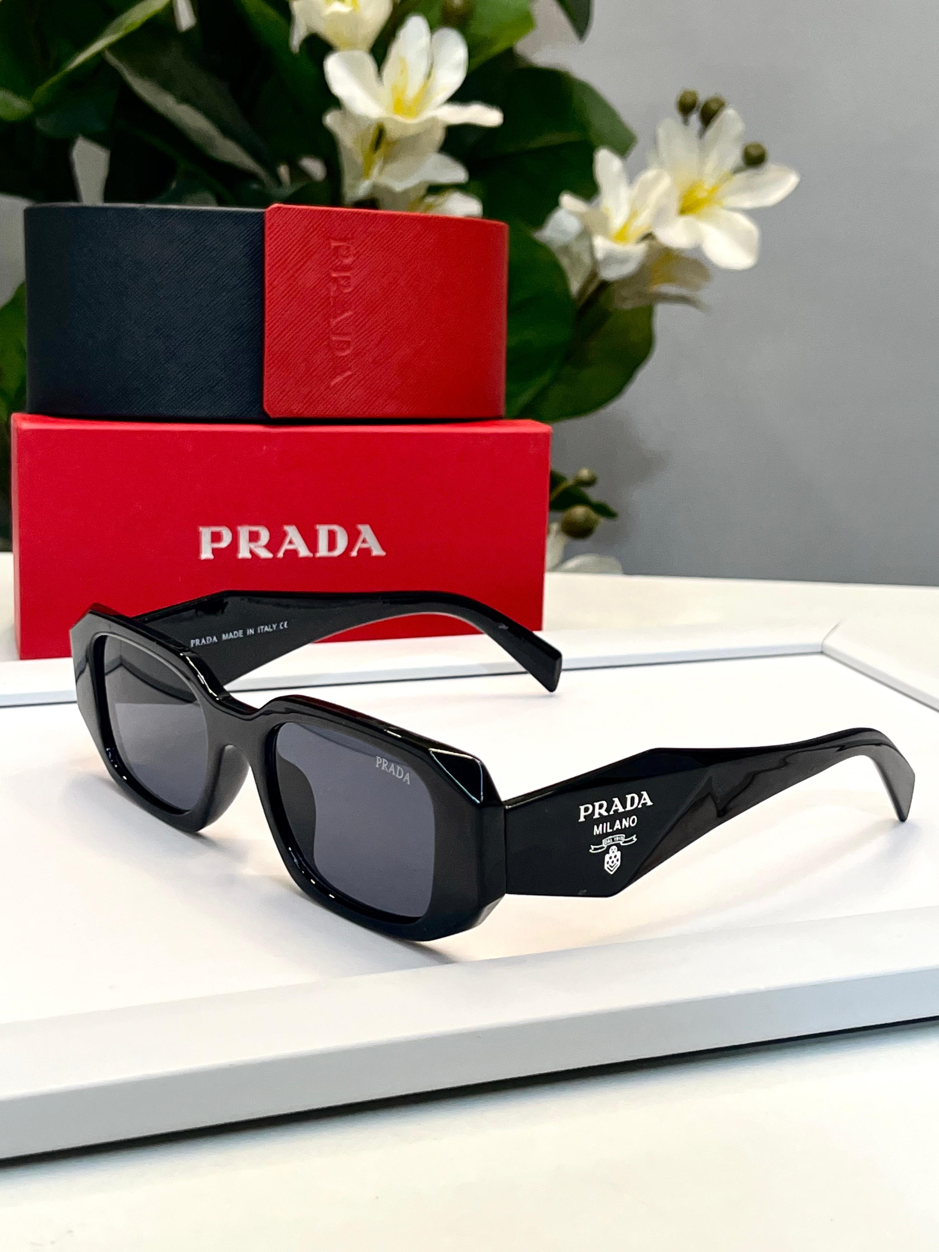Exclusive Black Stylish Sunglass For Unisex