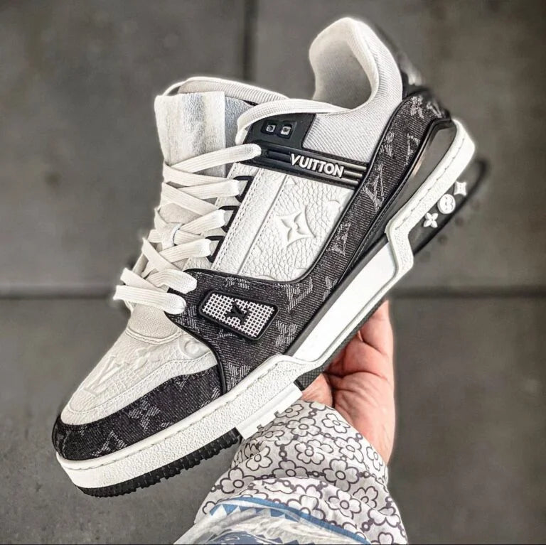 Trainer Black