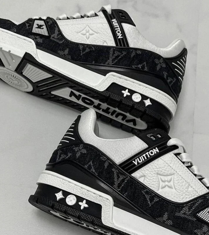 Trainer Black