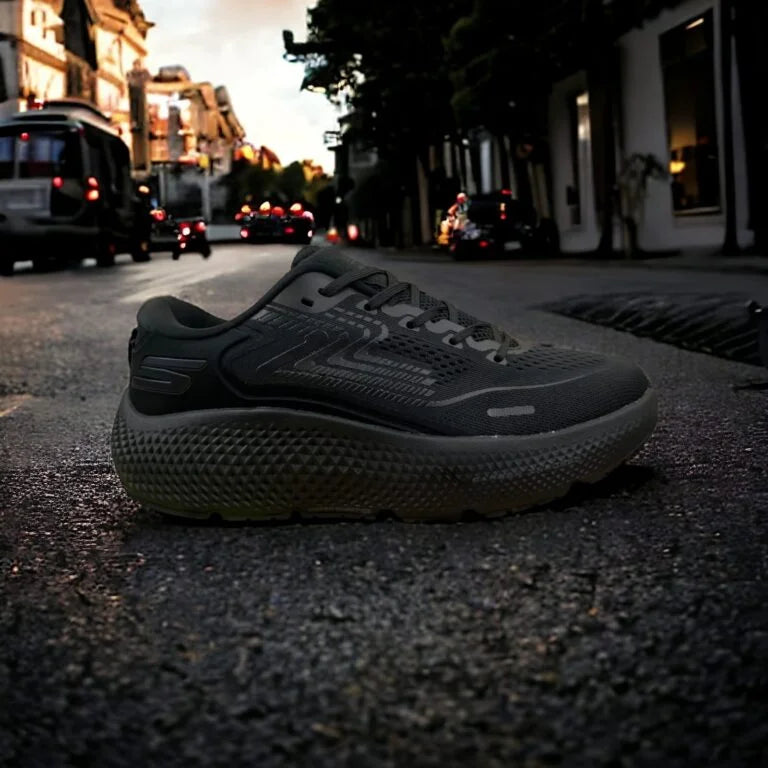 Skechers Go Run MaxRoad All Black