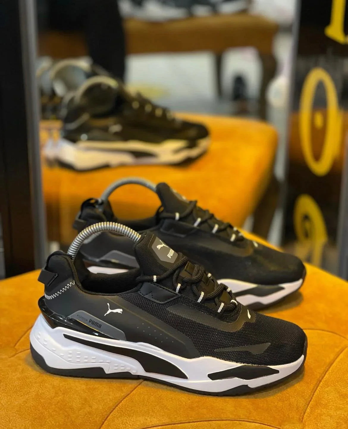 RS-Fast Unmarked Black/White Sneakers