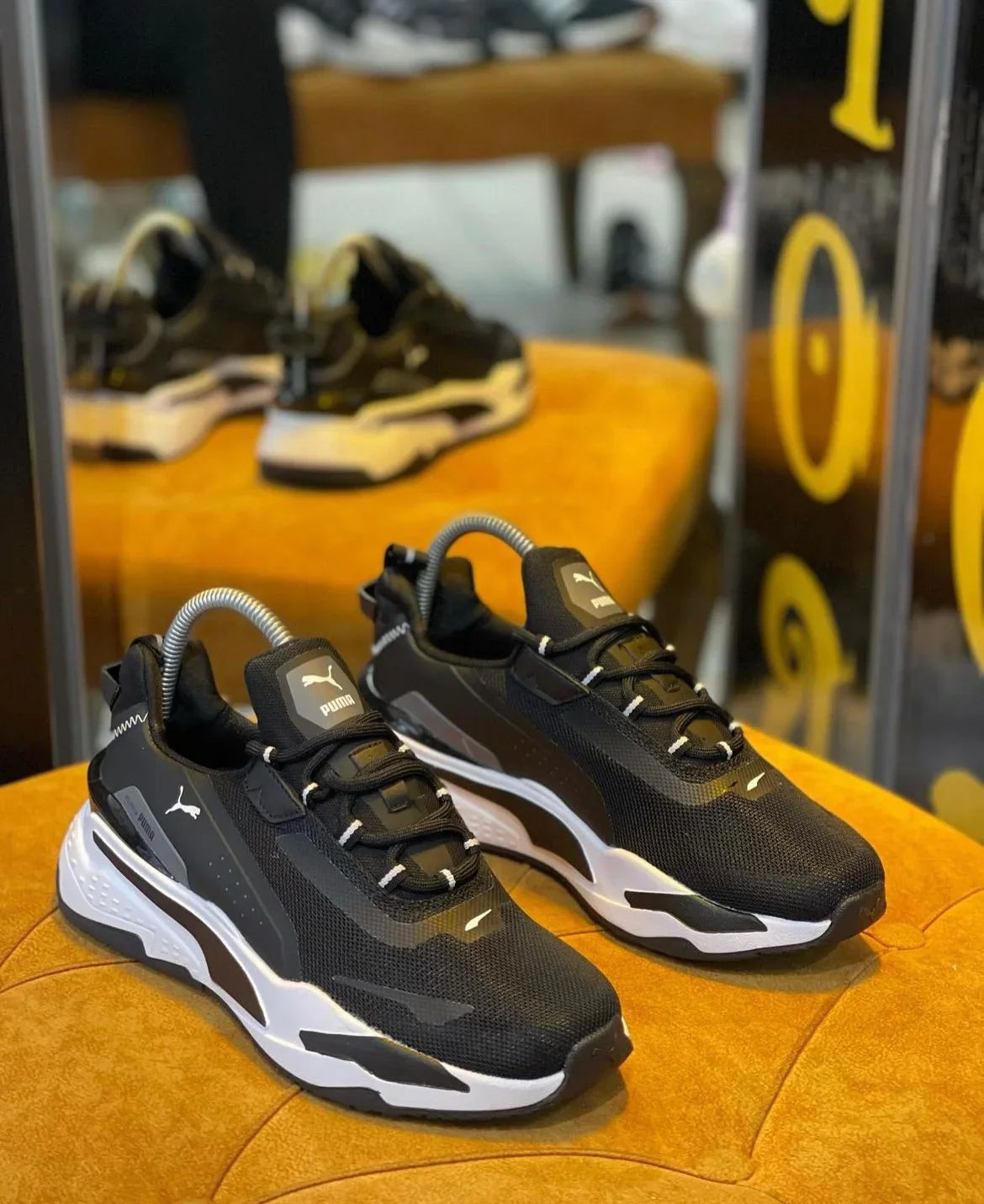RS-Fast Unmarked Black/White Sneakers
