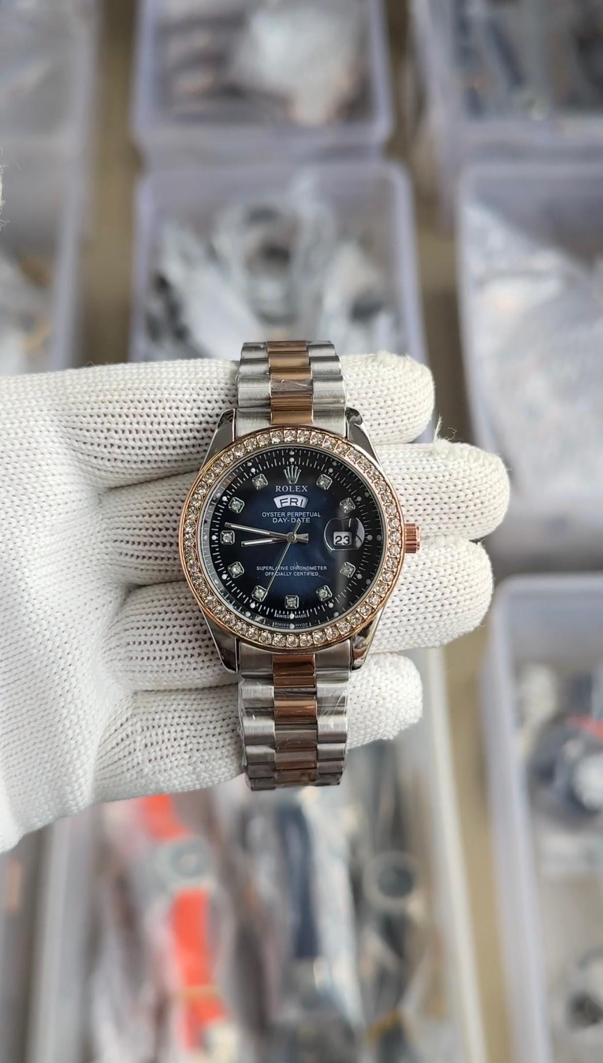 Rol-ex blue silver 7895