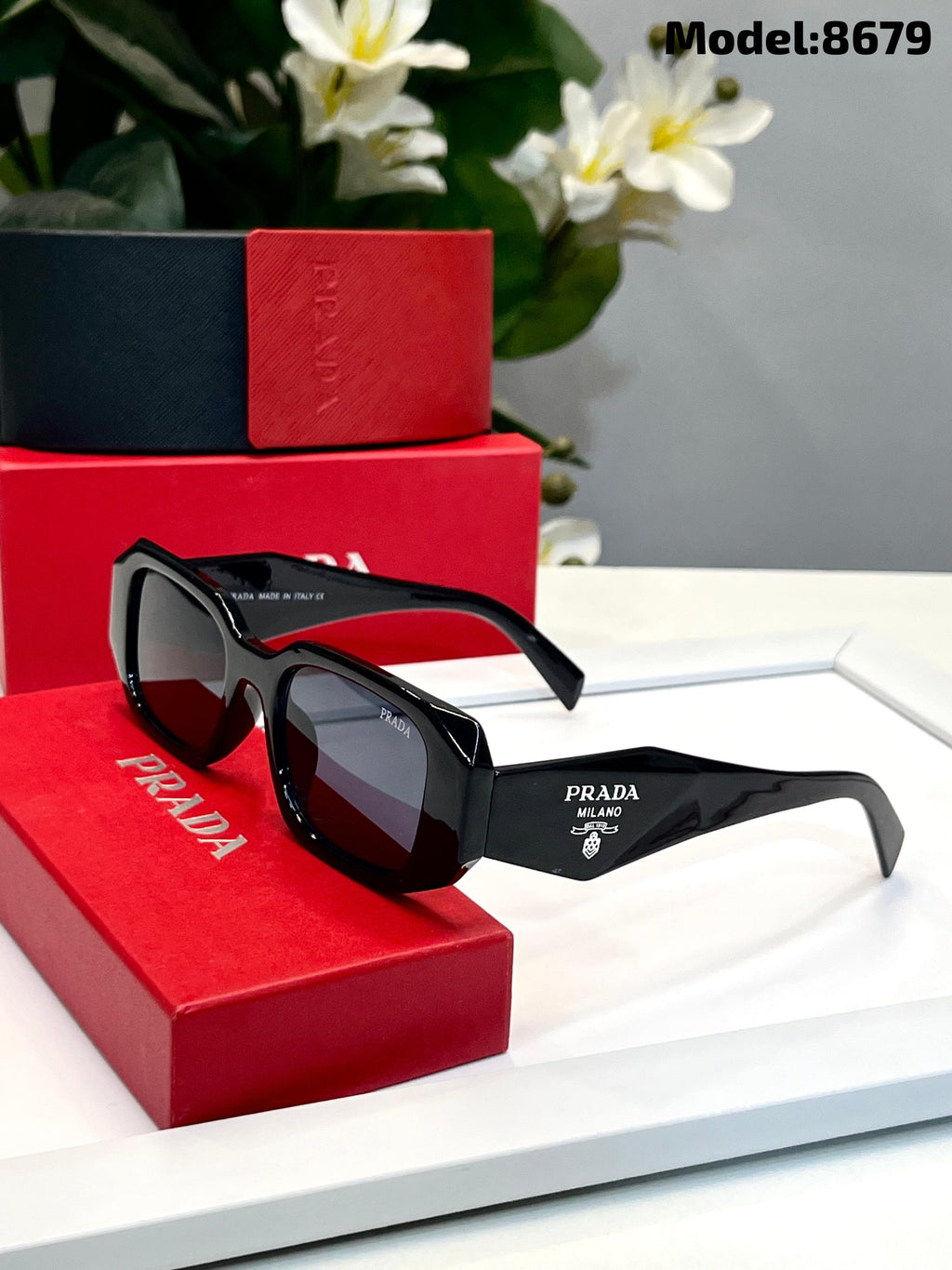 Exclusive Black Stylish Sunglass For Unisex
