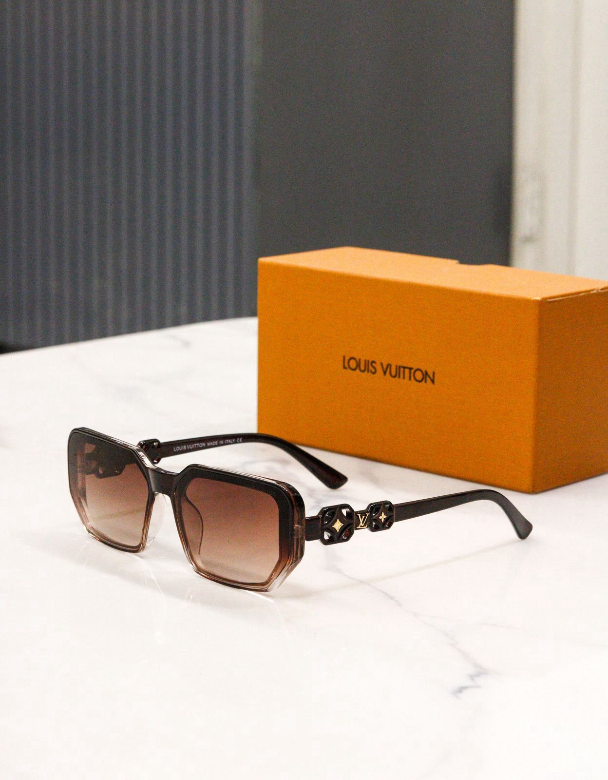 Exclusive Black Stylish Sunglass For Unisex